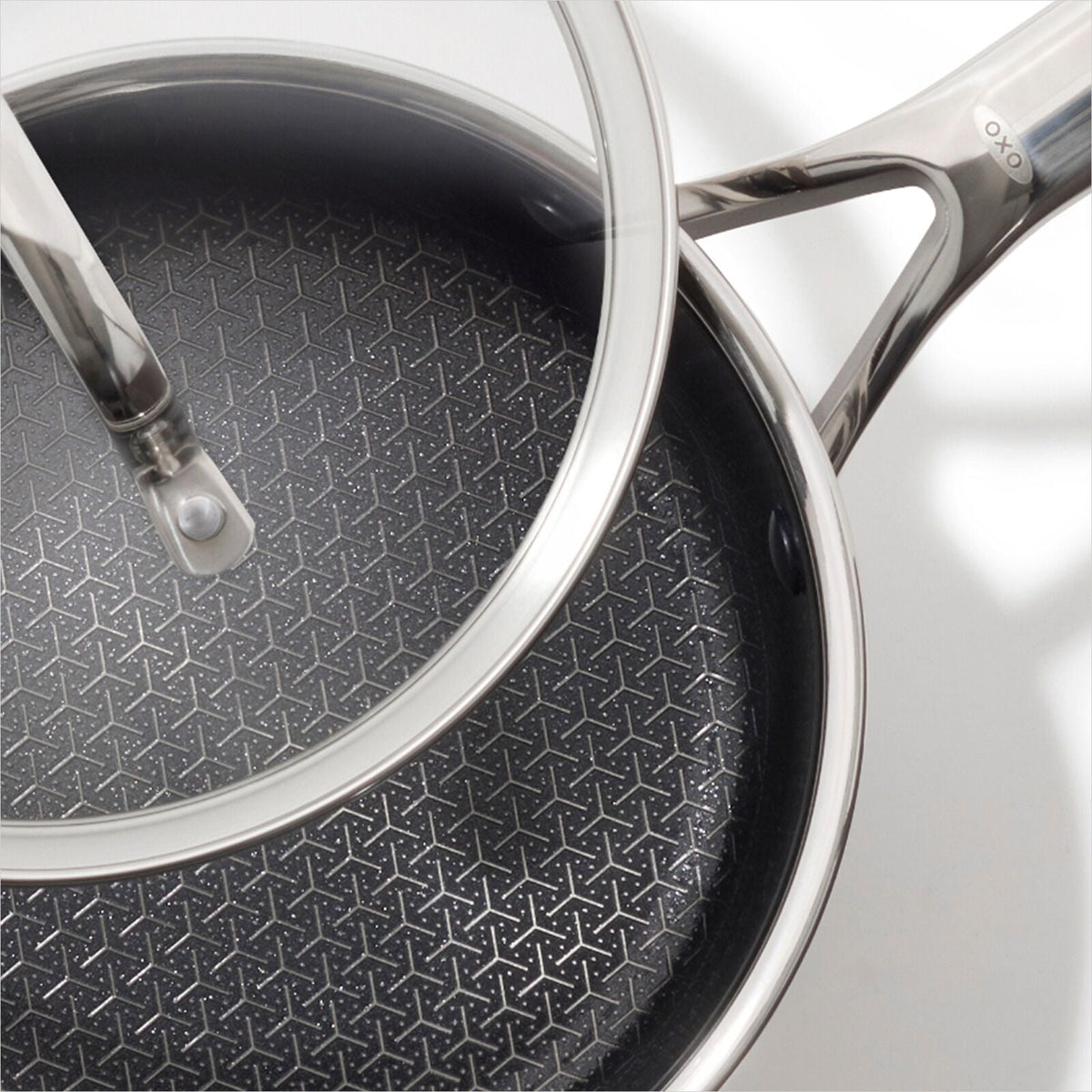 trident-hybrid-non-stick-stainless-steel-2-5-qt-saucepan-with-lid-l4 oxo_cc010465-001_trident-2p5qt-sauce_ss_pdp_03.jpeg