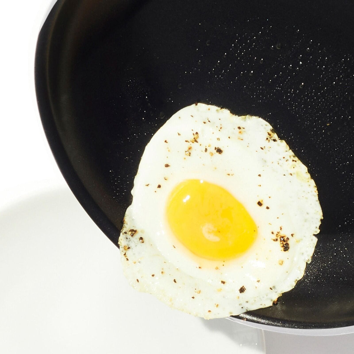 non-stick-pro-every-day-8-inch-frypan-u0 oxo_cc010468-001_nonstick-everyday-8in-fry-pan_pdp_02.jpg