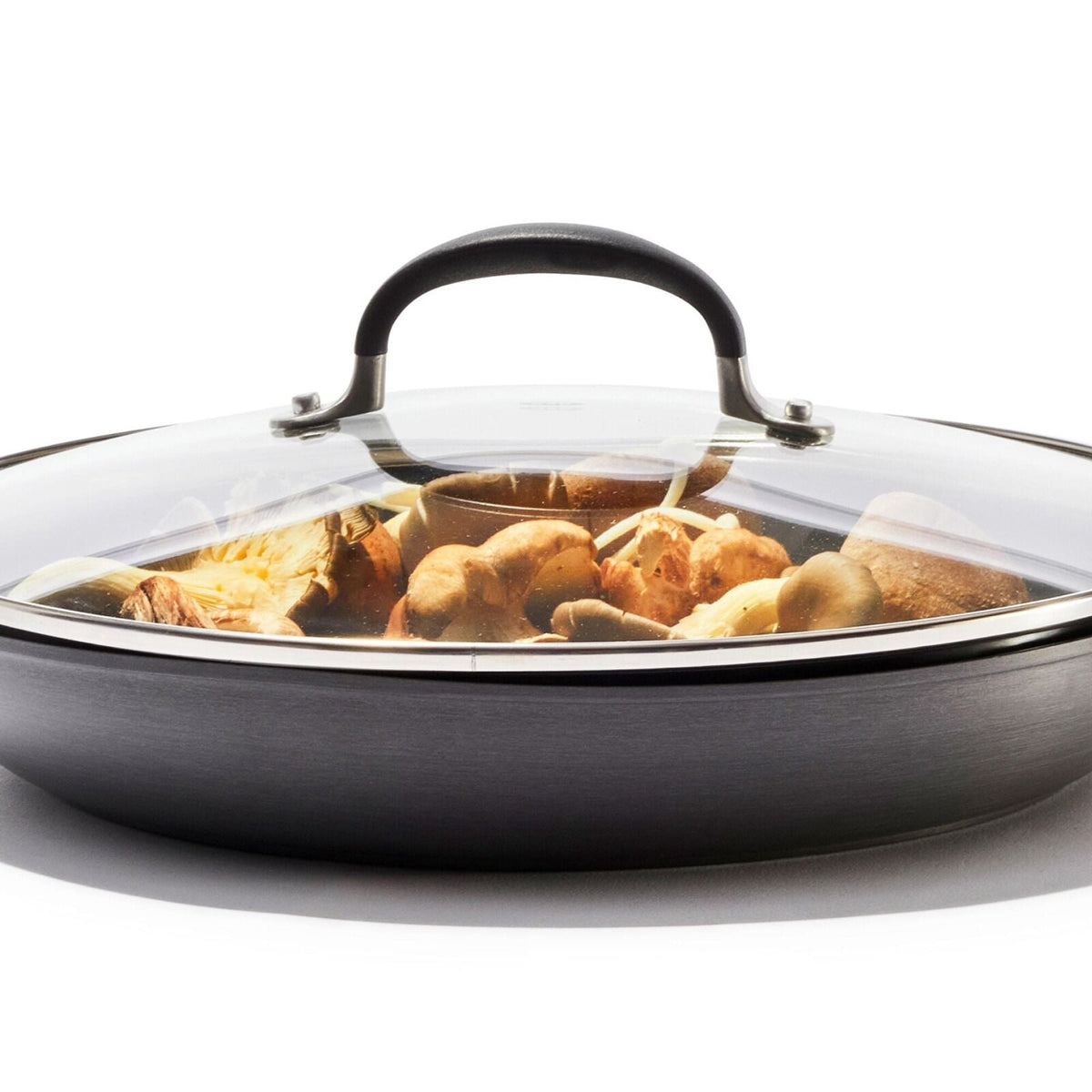 non-stick-pro-every-day-12-inch-frypan-with-lid-w3 oxo_cc010471-001_nonstick-everyday-12in-fry-pan-w-lid_pdp_05.jpg