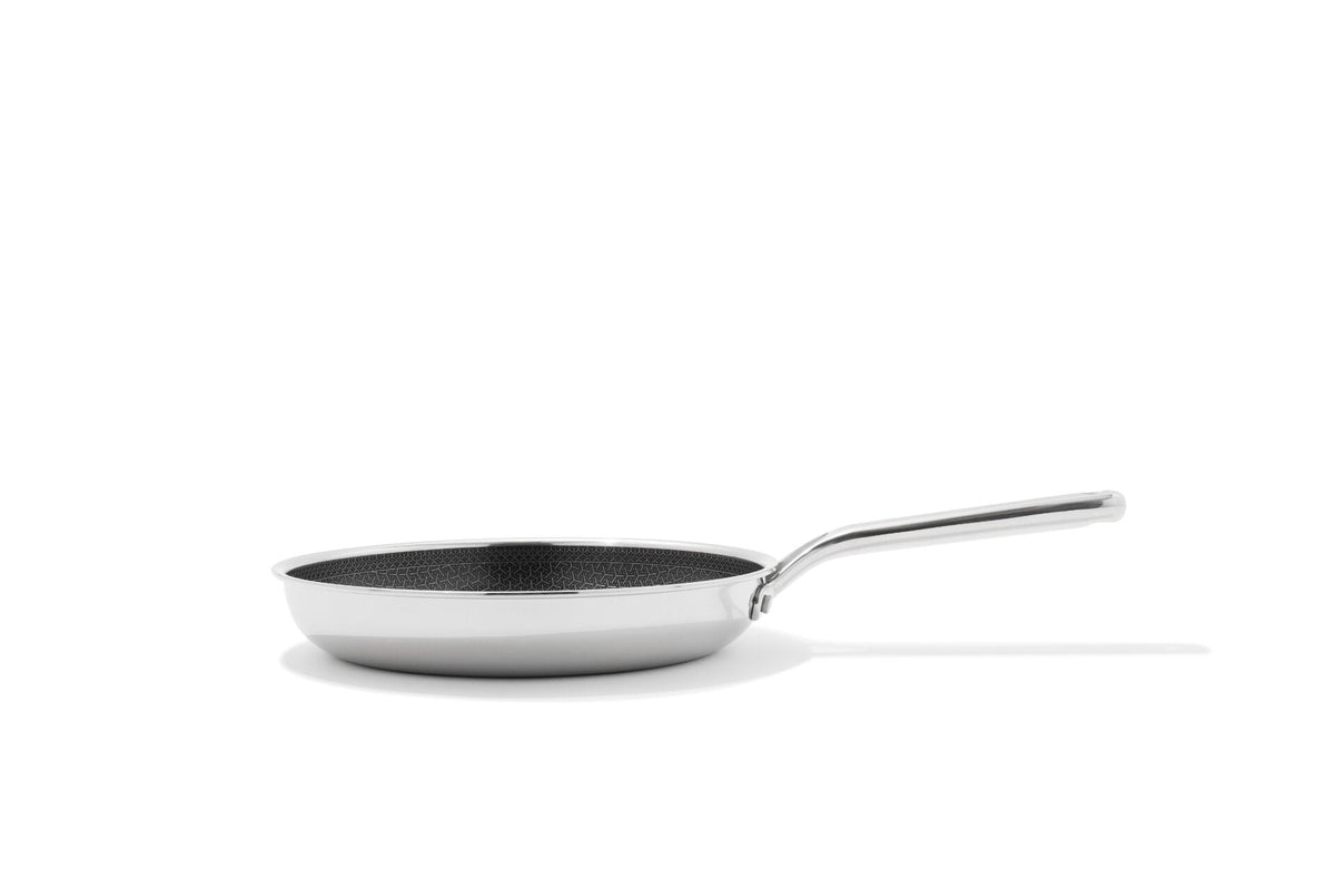 trident-hybrid-non-stick-stainless-steel-10-piece-set-p7 oxo_cc011152-001_trident-10pc-set_04.jpg