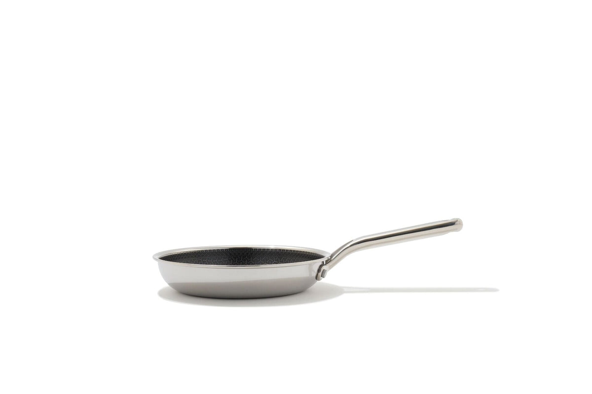 trident-hybrid-non-stick-stainless-steel-10-piece-set-p7 oxo_cc011152-001_trident-10pc-set_10.jpg