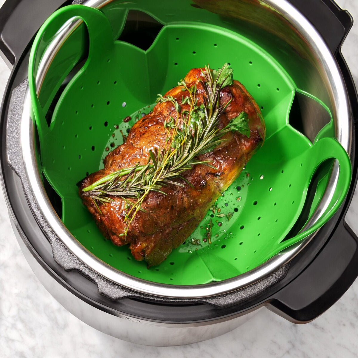 silicone-steamer-b5 oxo_food_silicone_steamer-1142380_011.jpg