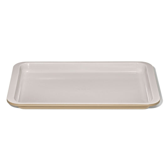 non-stick-pro-ceramic-coated-metal-bakeware-jelly-roll-pan-h1 oxo_gg_11415700_jelly-roll-pan-biscuit_apdp_00_main.jpg