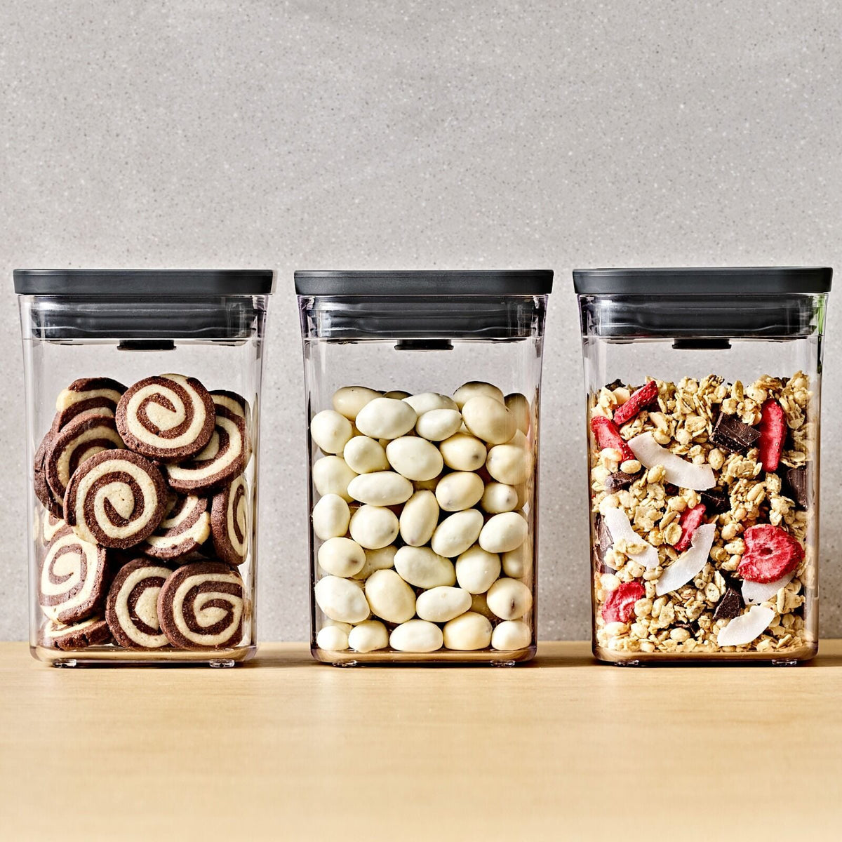 3-piece-pop-container-set-i0 oxo_gg_11430000_3piecepopcontainerset_matteblack_pdp_02.jpeg