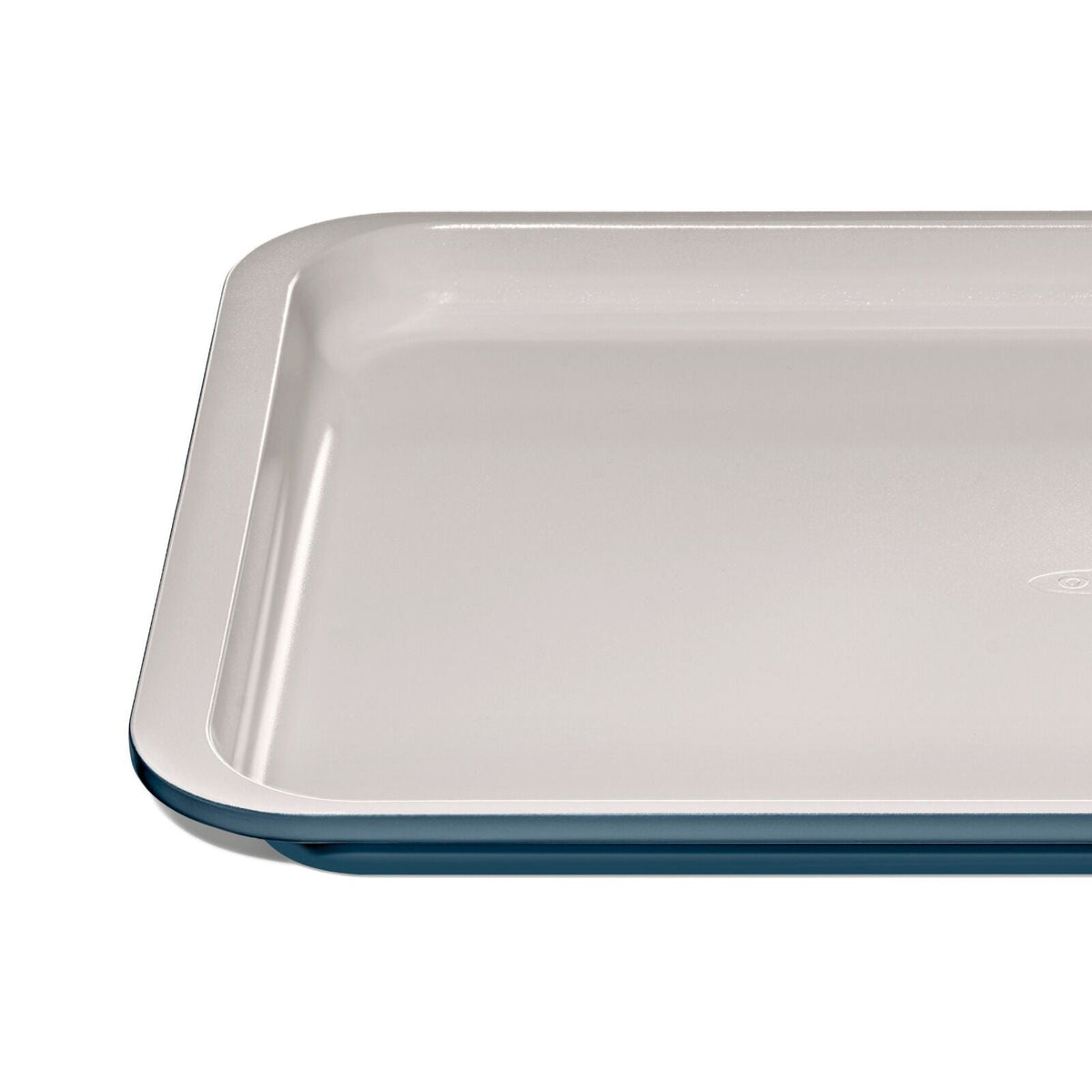non-stick-pro-ceramic-coated-metal-bakeware-half-sheet-pan-storm-blue-i9 oxo_half-sheet-pan-stormblue_pdp_05.jpg
