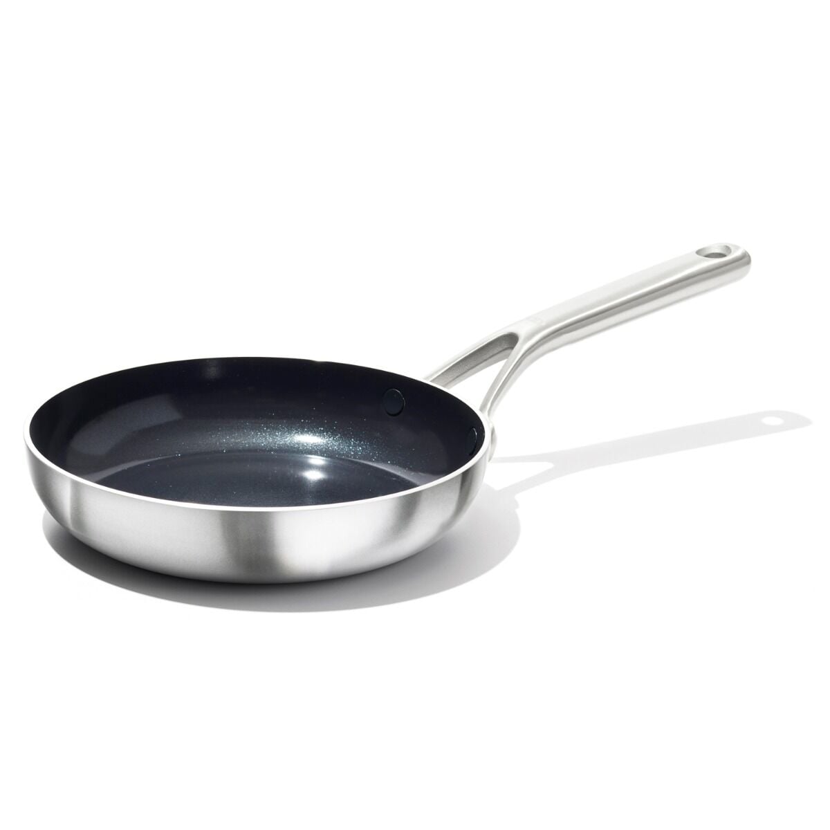 stainless-steel-mira-series-8in-frypan-ceramic-v2 oxo_mss_ph00882_frypans_8in_ns_1060.jpg