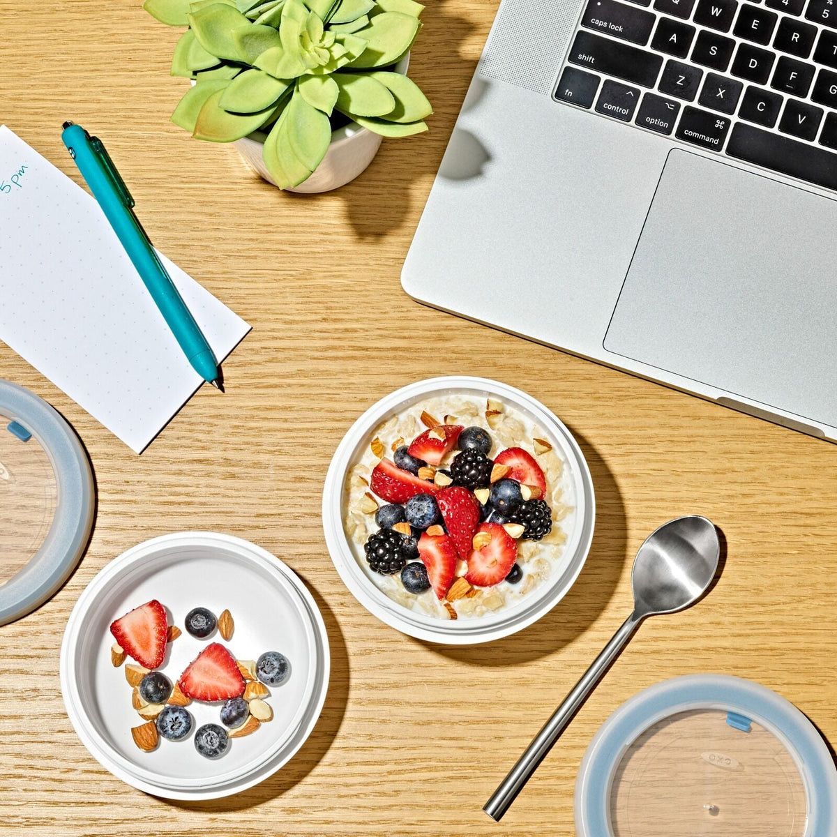 prep-and-go-small-cup-duo-q5 oxo_prep-go-duo-cup_pdp_06_1_.jpeg