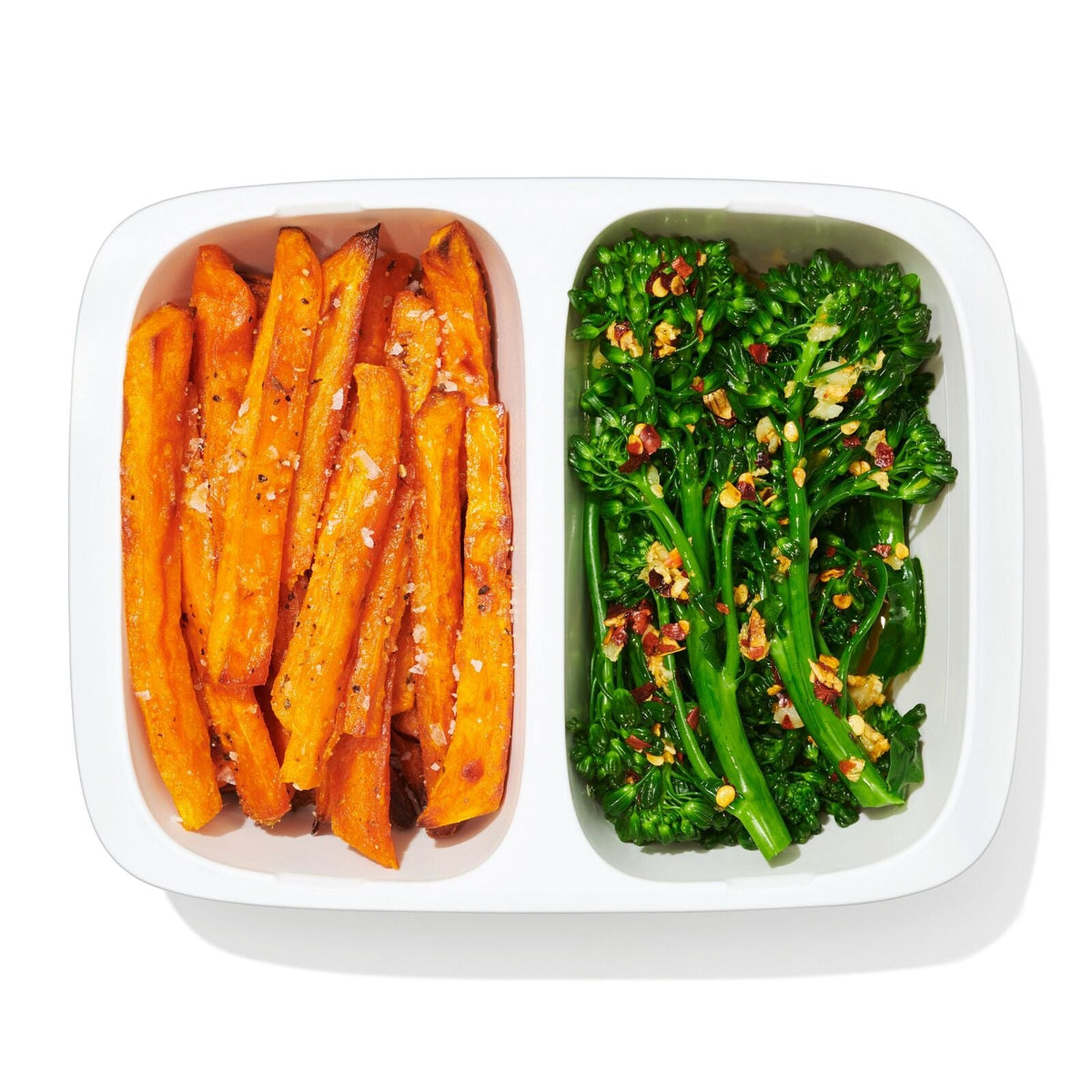 prep-and-go-2-cup-divided-container-i0 oxo_prepgo_2cup-divided-container_pdp_02_1_.jpeg
