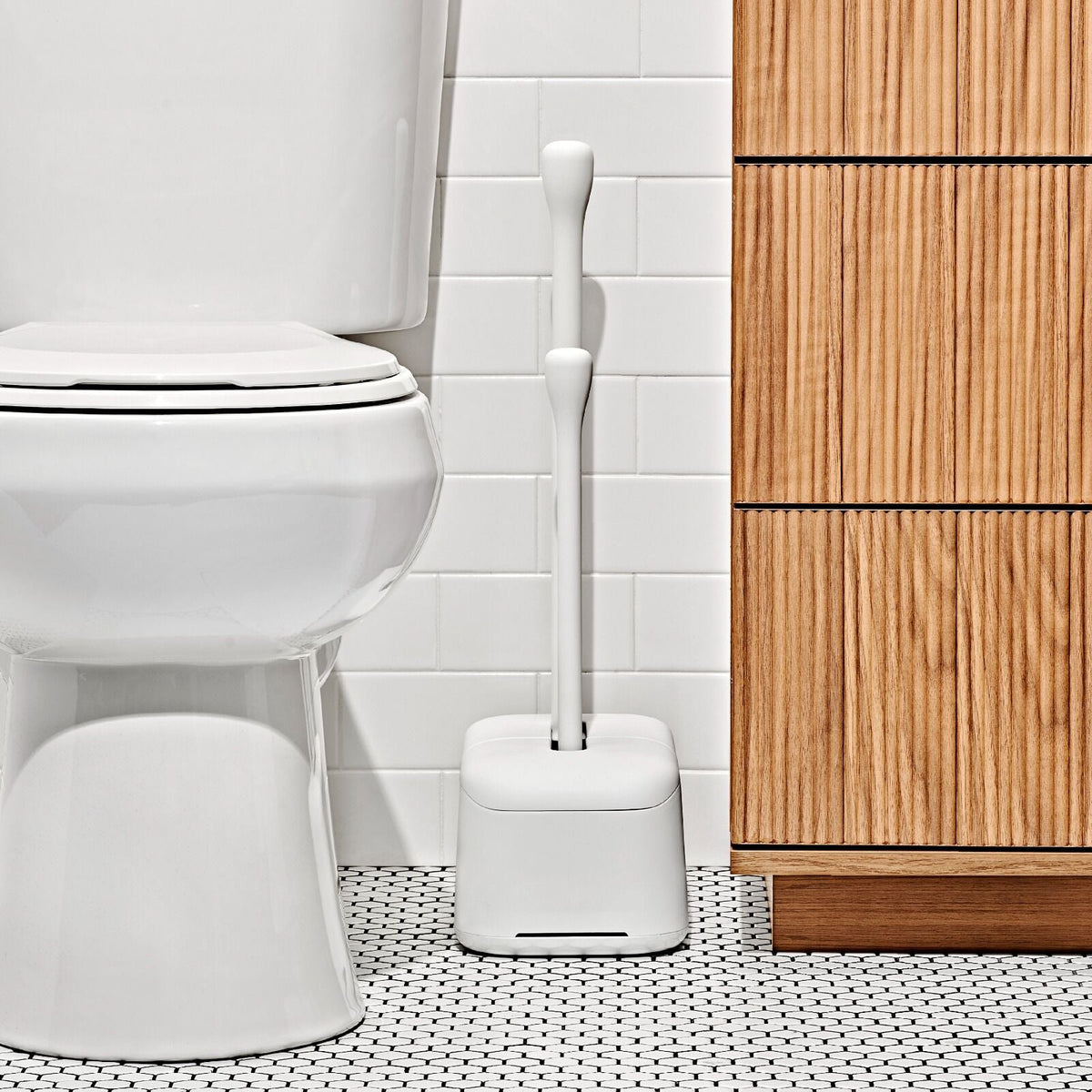 toilet-brush-and-plunger-set-q5 oxo_toilet-brush-plunger-set_pdp_01_3_.jpeg