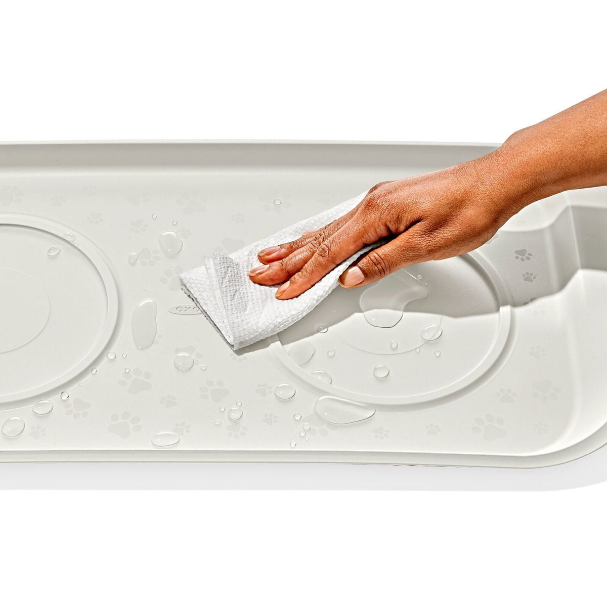 oxo-pet-easy-clean-feeding-mat-r2 pet_7101100_nonslip-feeding-mat_pdp_02.jpeg