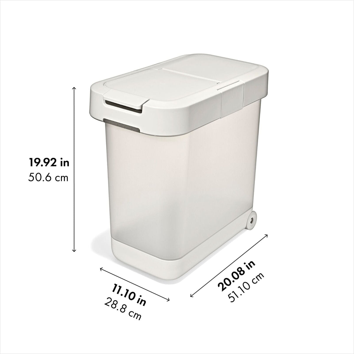 oxo-pet-airtight-food-container-with-scoop-large-z8 pet_7301500_airtight-food-container-large_apdp_01_dim.jpeg