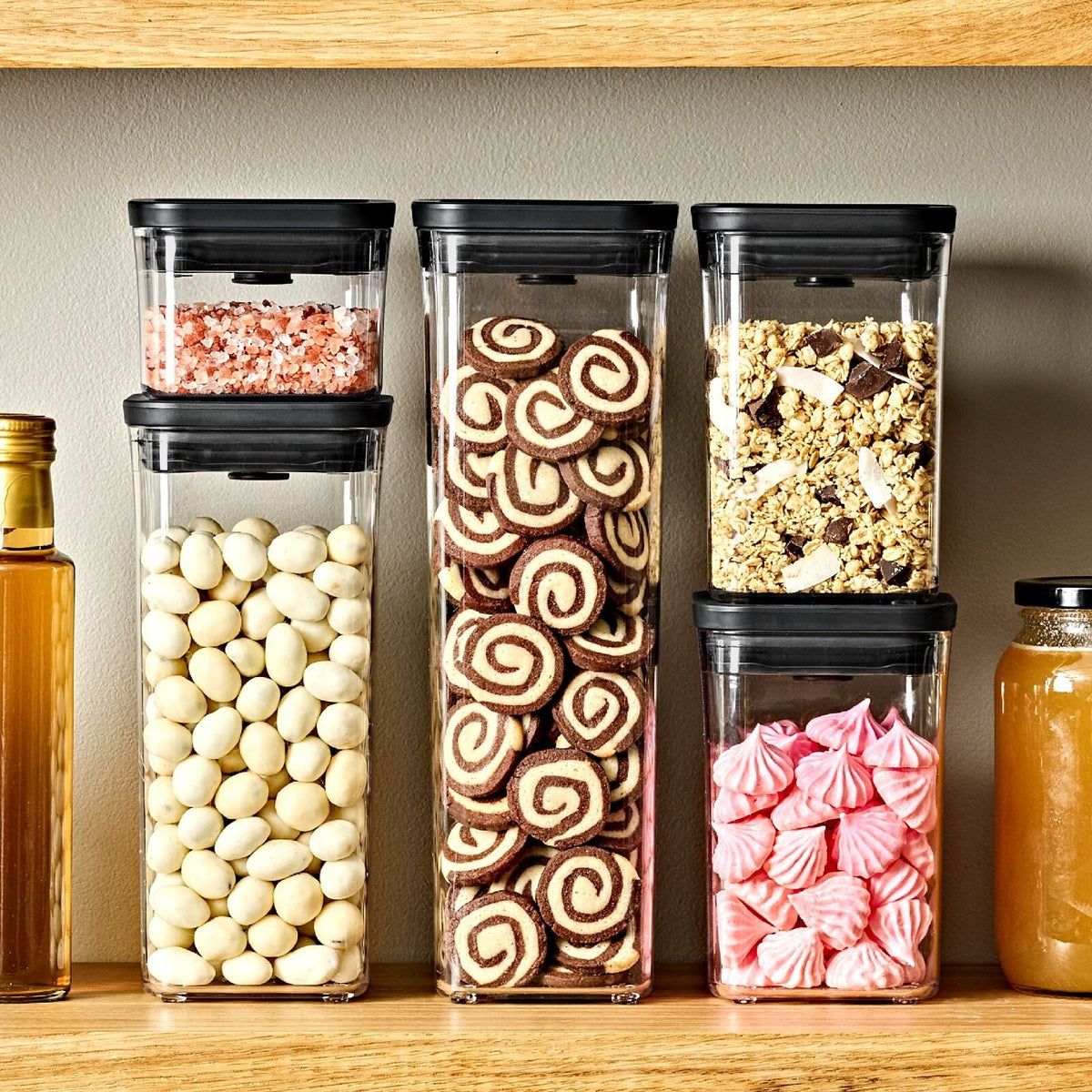 pop-container-rectangle-medium-2-7-qt-2-6-l-g4 pop-matte-neutrals-black_pdp_05_2__1.jpg