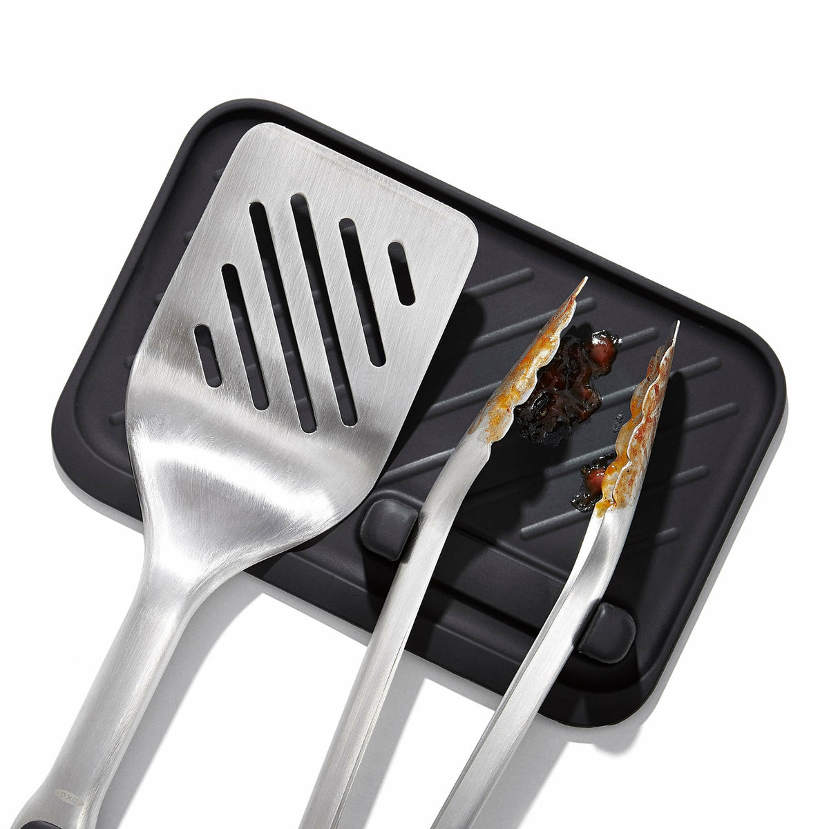 oxo-good-grips-grilling-turner-and-tongs-set-r9 sw_21185800_050620_1_rgb_1_.jpg