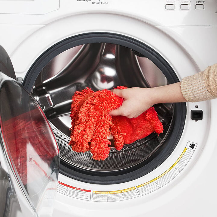 oxo-microfiber-under-appliance-duster-refill-f4 t_6__1_2.jpg