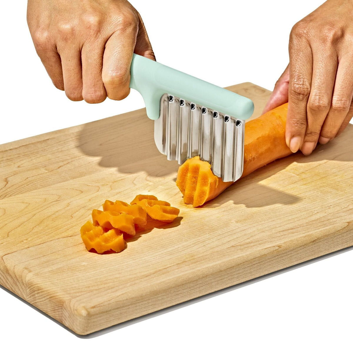crinkle-cutter-t0 tot_61176500_crinkle-cutter-opal_pdp_03.jpeg