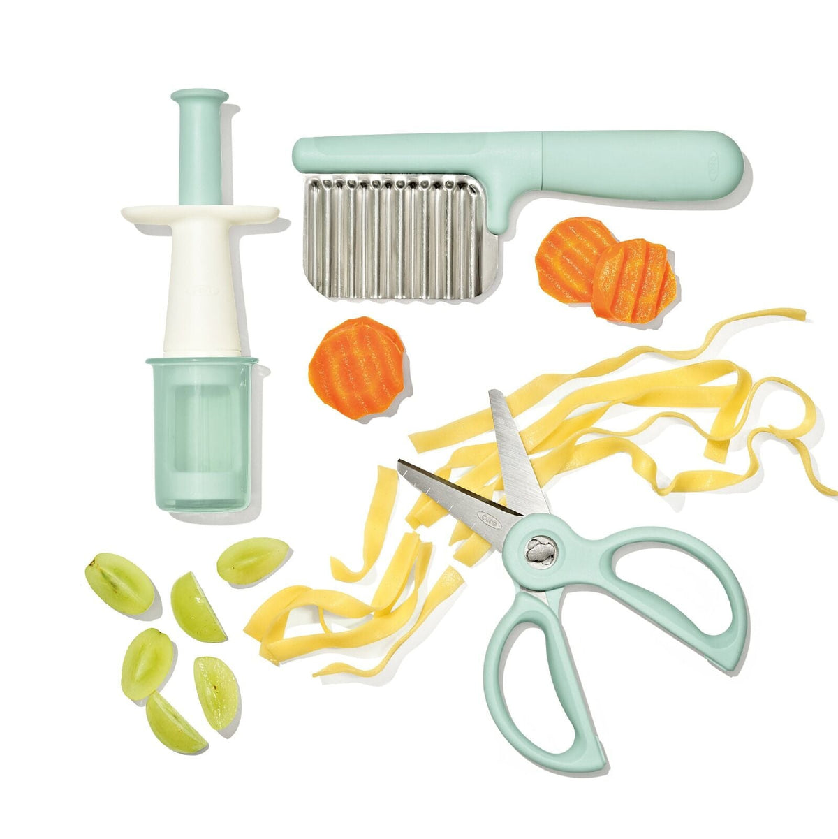 cut-and-prep-set-3-piece-m9 tot_61176700_baby-food-prep-set_pdp_01.jpeg