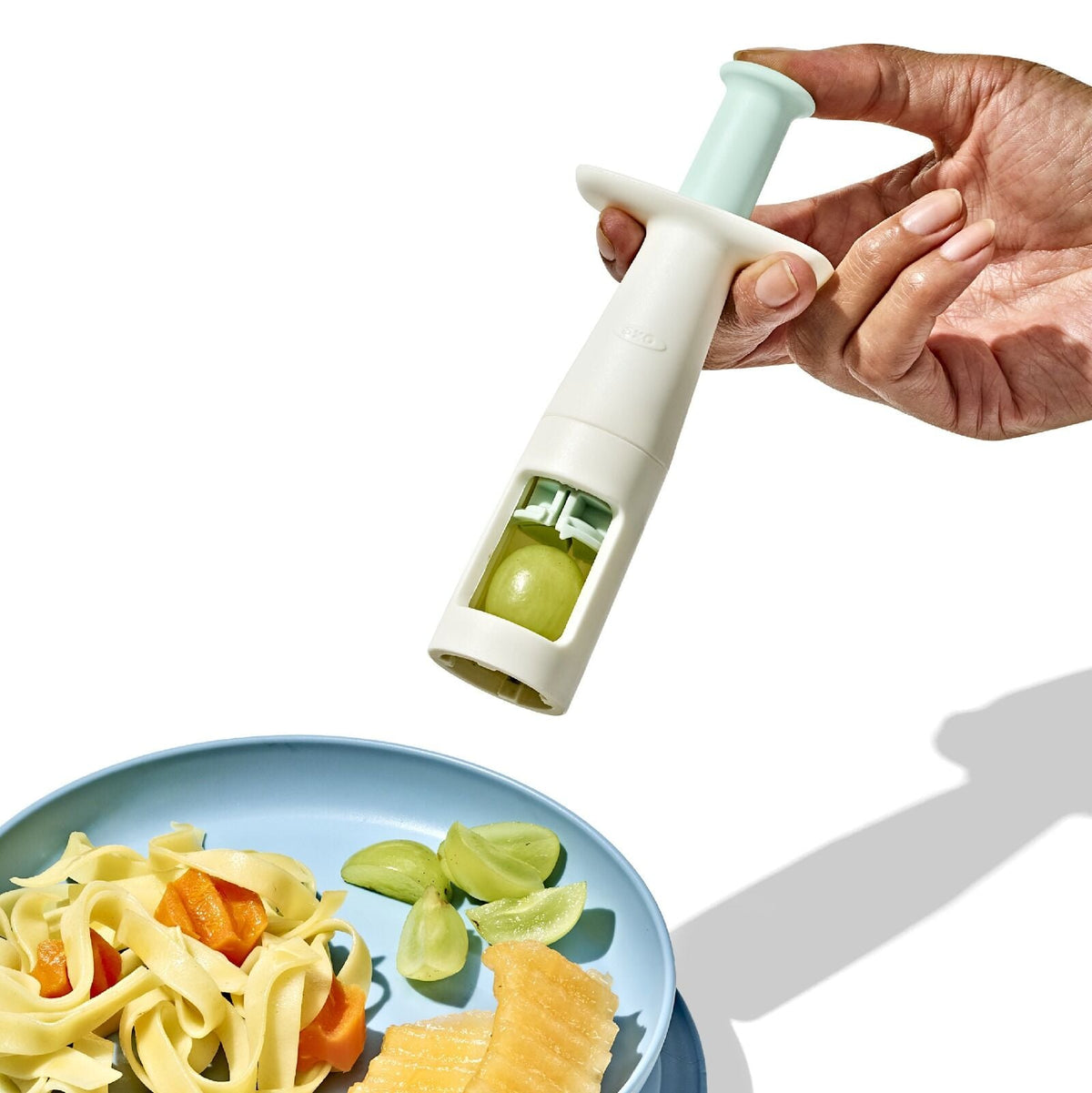 cut-and-prep-set-3-piece-m9 tot_61176700_baby-food-prep-set_pdp_05.jpeg