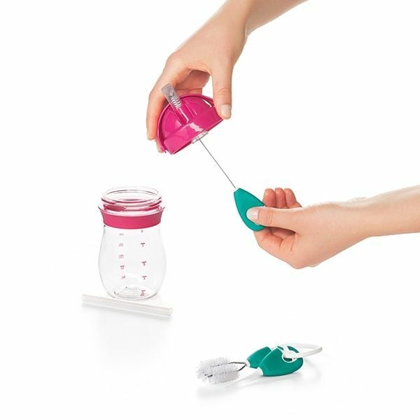 cleaning-set-for-straw-and-sippy-cups-l5 tot_62123100_4e.jpg