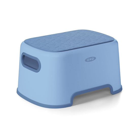 step-stool-dusk-d4 tot_63171600_step-stool-dusk_00_main.jpeg