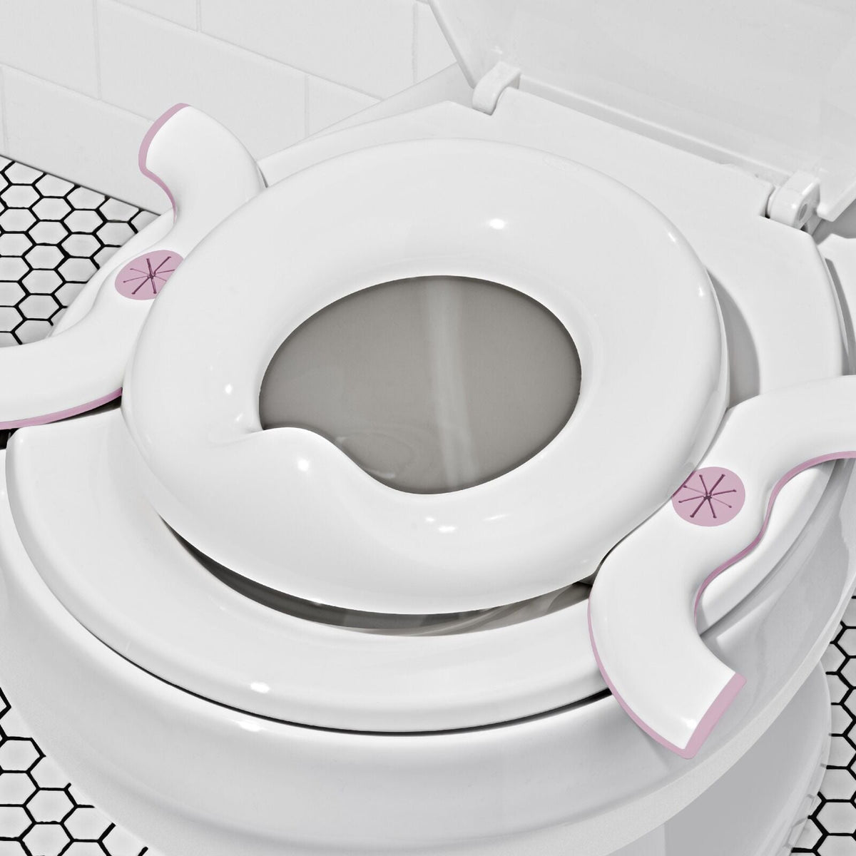 oxo-tot-2-in-1-go-potty-blossom-v4 tot_63172200_2in1-go-potty-blossom_pdp_03.jpeg