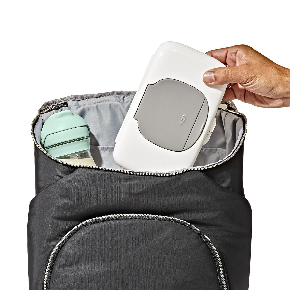 on-the-go-wipes-dispenser-f8 tot_63175100_otg-wipes-dispenser-drizzle_pdp_05.jpeg