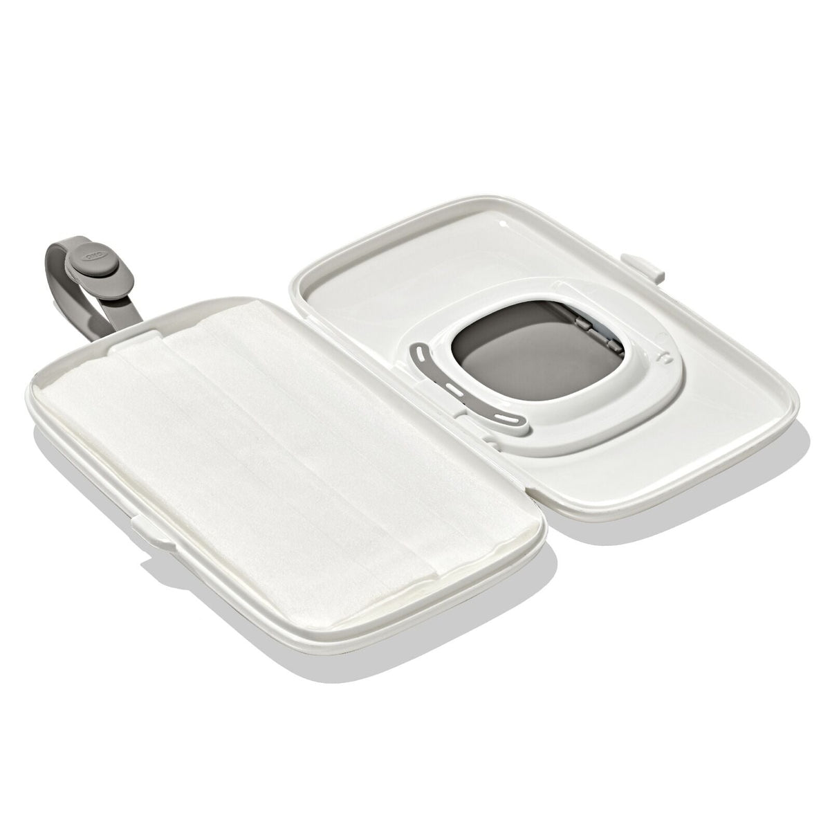 on-the-go-wipes-dispenser-f8 tot_63175100_otg-wipes-dispenser-drizzle_pdp_06.jpeg